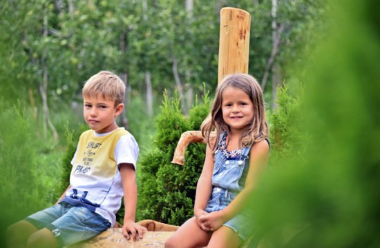 kinder-spielplatz-wasser